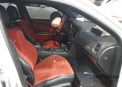 2015 Dodge Charger Srt 392 из США, поврежденный, VIN 2C3CDXEJ2FH909555